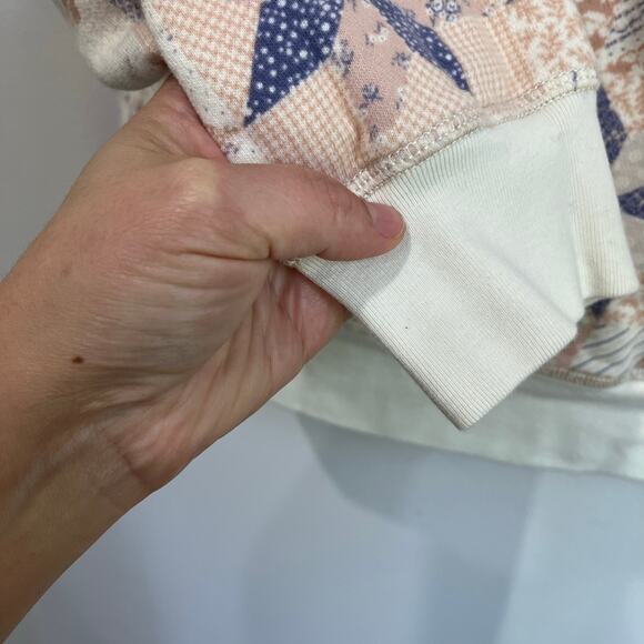 American Eagle Soft Knit Hoodie Pullover Sweater Boho Patchwork Print Sz M - Picture 4 of 10